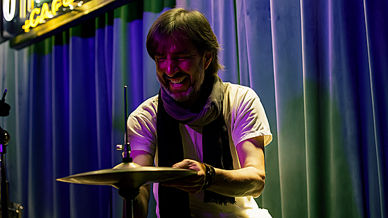 Gonzalo del Val cierra su viaje mestizo en el Teatro Apolo