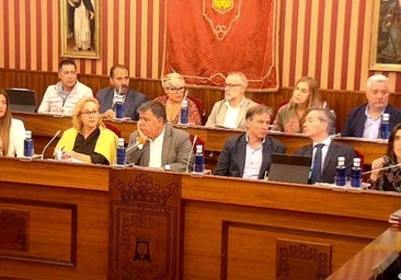 PSOE y Vox reprueban al PP por su espantada de la comisión de investigación de las gastronetas