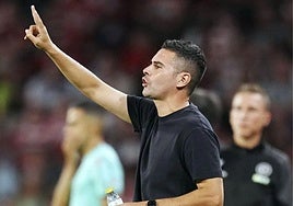 fran Justo, entrenador del Mirandés.