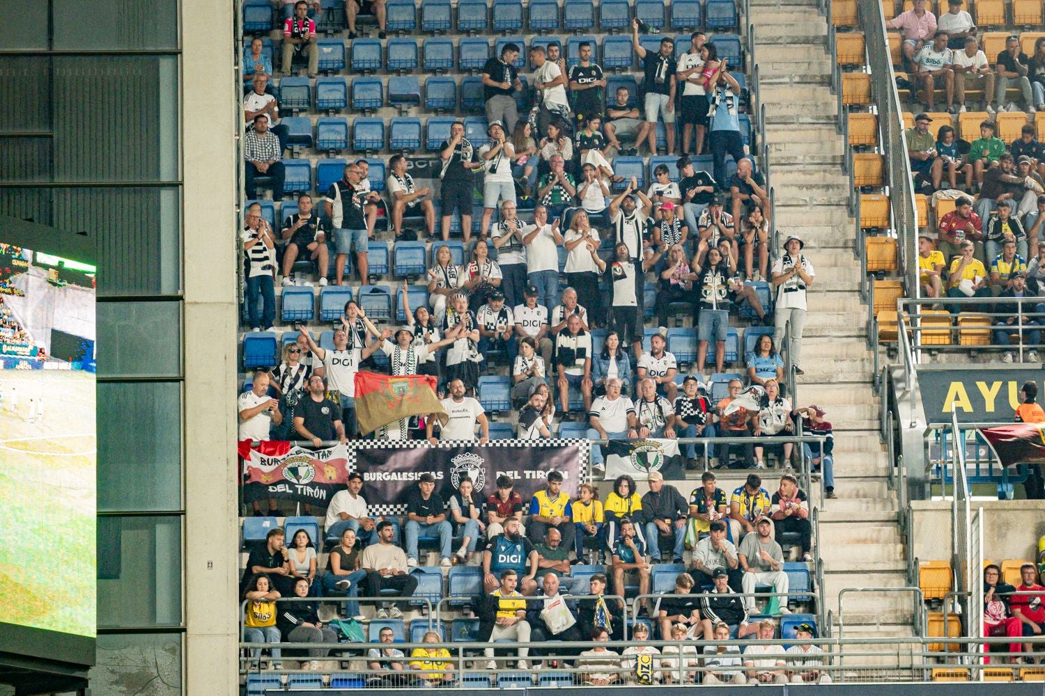 La victoria del Burgos CF en Cádiz, en imágenes