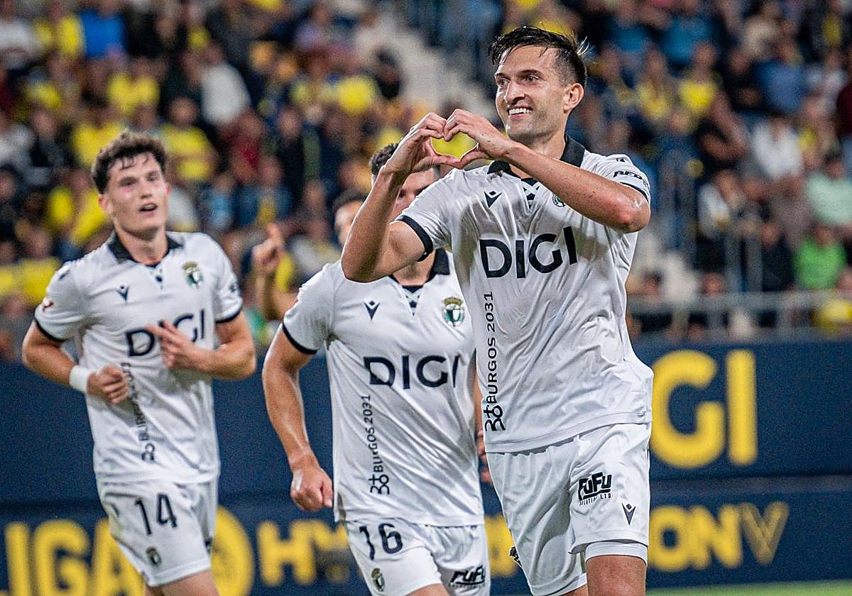 La victoria del Burgos CF en Cádiz, en imágenes