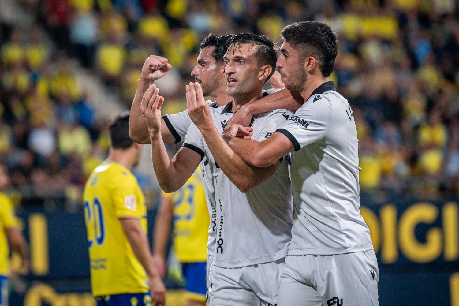 La victoria del Burgos CF en Cádiz, en imágenes