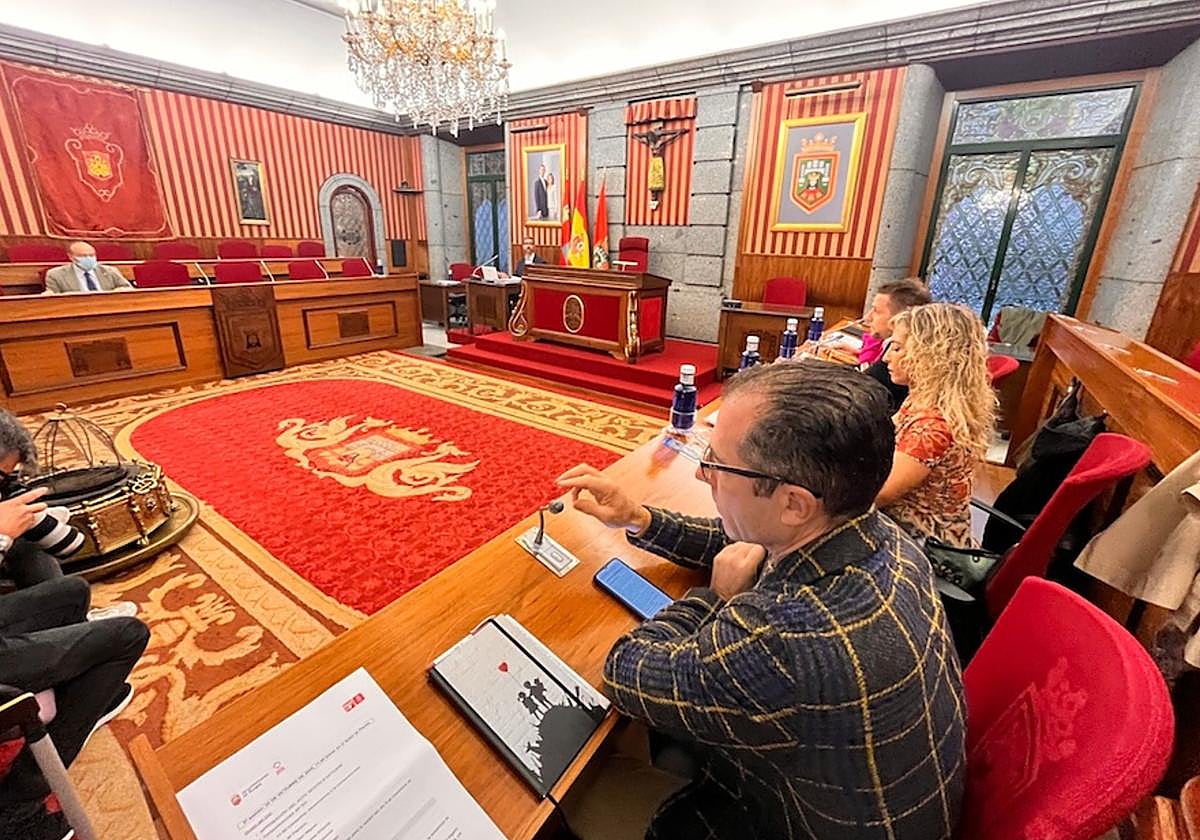 Como anunció el PP, se ha ausentado este miércoles.