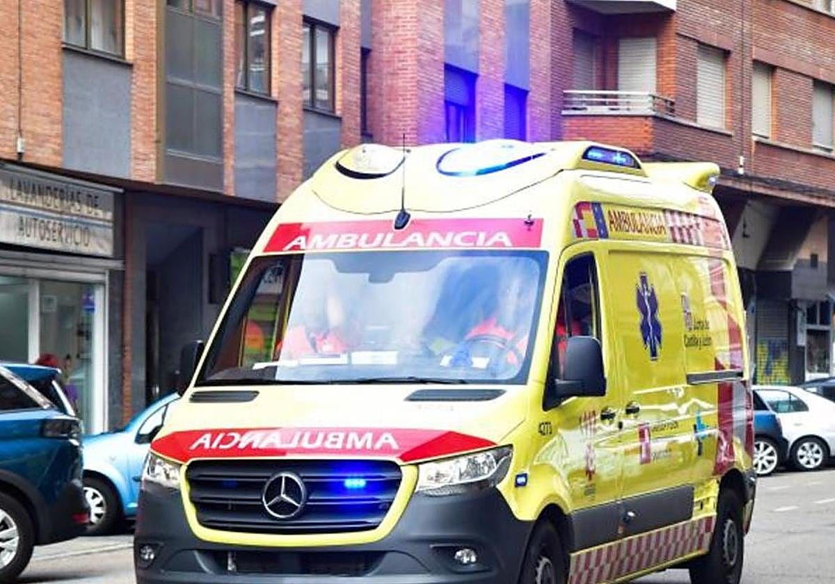 Imagen de archivo de una ambulancia.