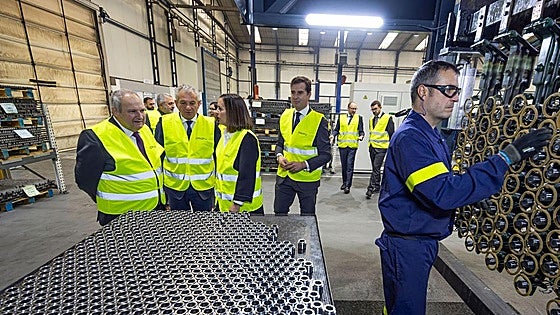 Anuncian nuevas convocatorias de los PERTE de Descarbonización y Vehículo Eléctrico