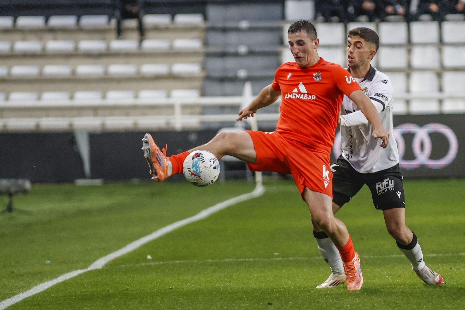 Todas las imágenes del encuentro entre el Burgos CF y la Real Sociedad B