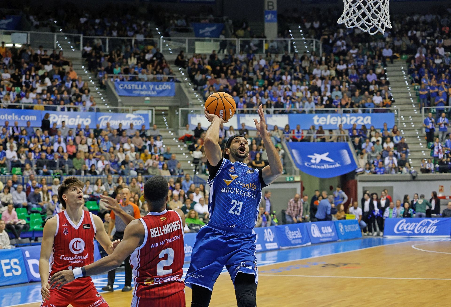 Así ha sido en imágenes la derrota del San Pablo frente al Casademont Zaragoza