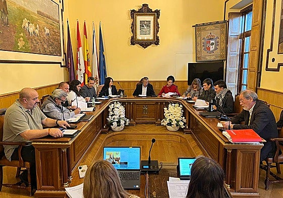 Pleno del Ayuntamiento de Medina de Pomar del 27 de octubre, en el que se aprobaron los presupuestos.