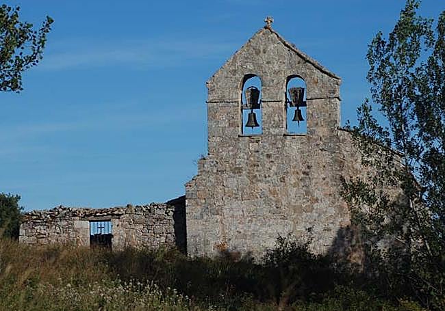 Iglesia de Quintana del Pino (Burgos) cuando tenía dos campanas.