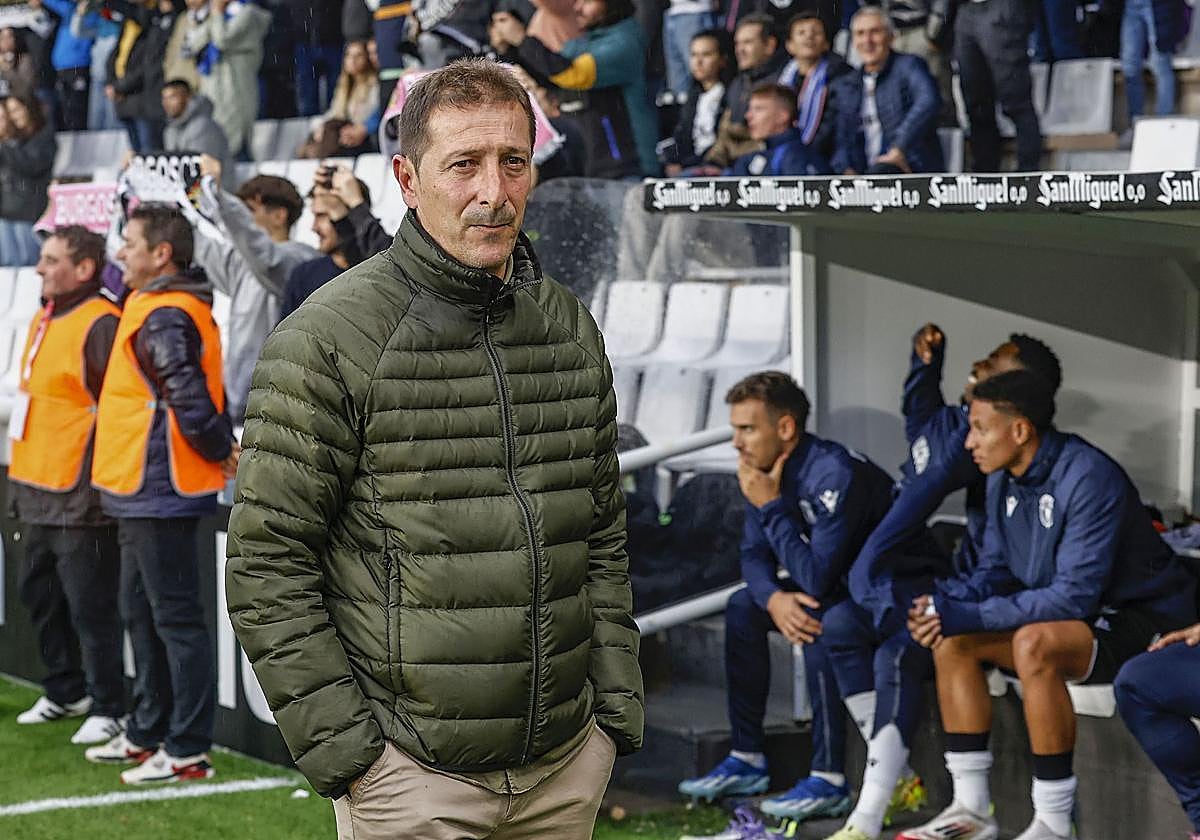 Foto de archivo de Luis Miguel Ramis, entrenador del Burgos CF.