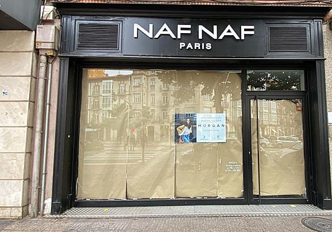 Naf Naf recién cerrada en Burgos.