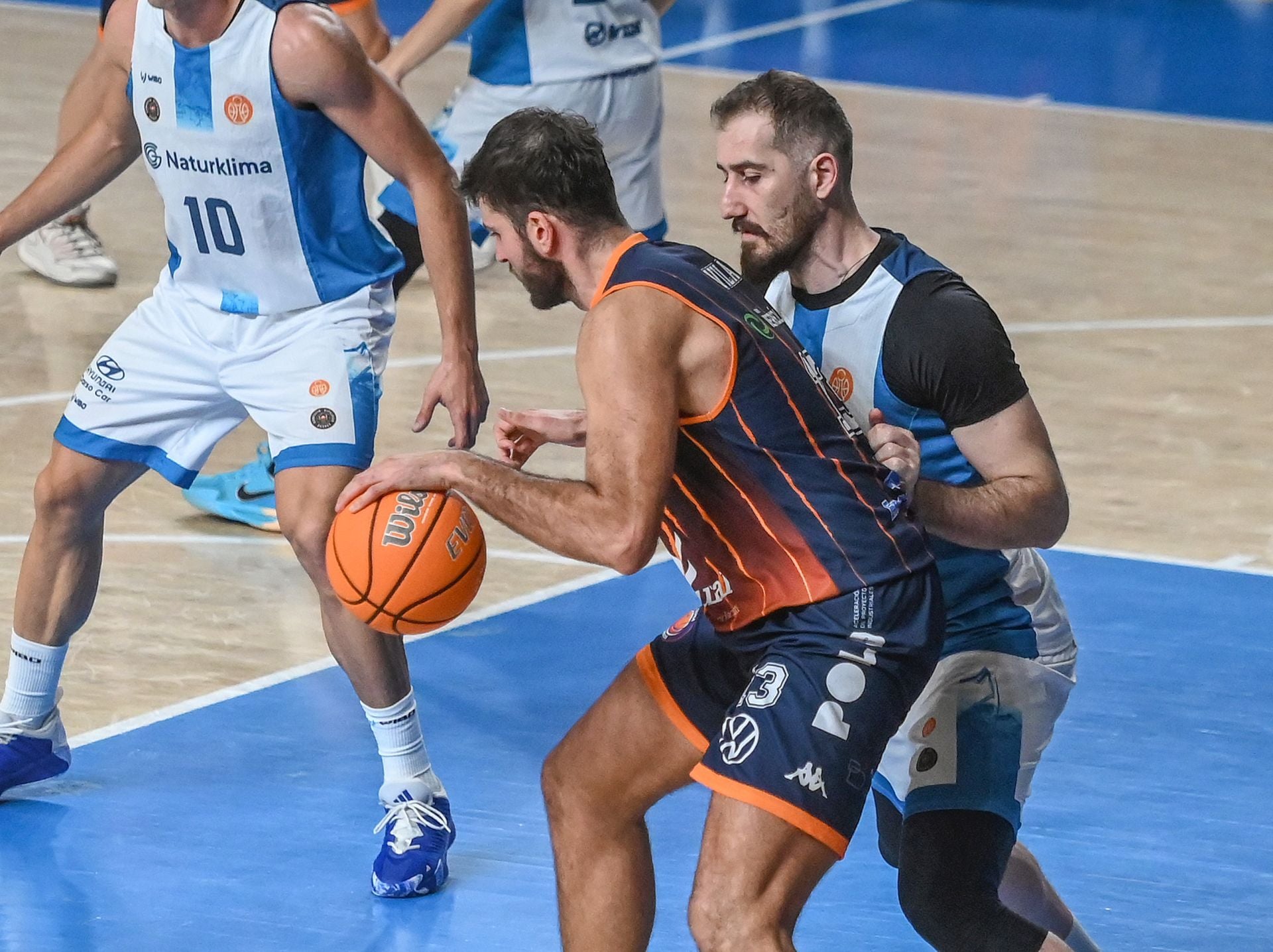 Así ha sido en imágenes la victoria del Tizona ante Inveready Gipuzkoa