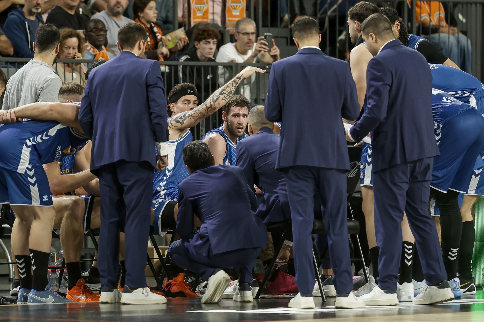 La derrota del San Pablo frente al Valencia Basket en imágenes