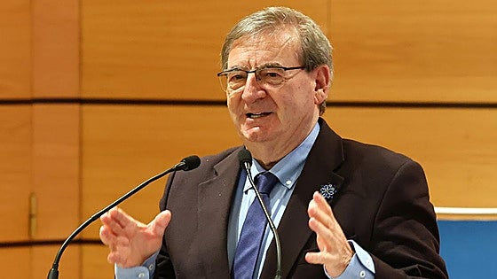 Fernando Martínez advierte en Burgos sobre el desconocimiento de los jóvenes ante la dictadura