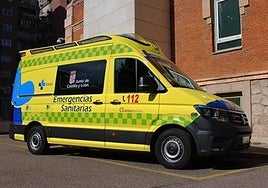 Imagen de archivo de una ambulancia en Burgos
