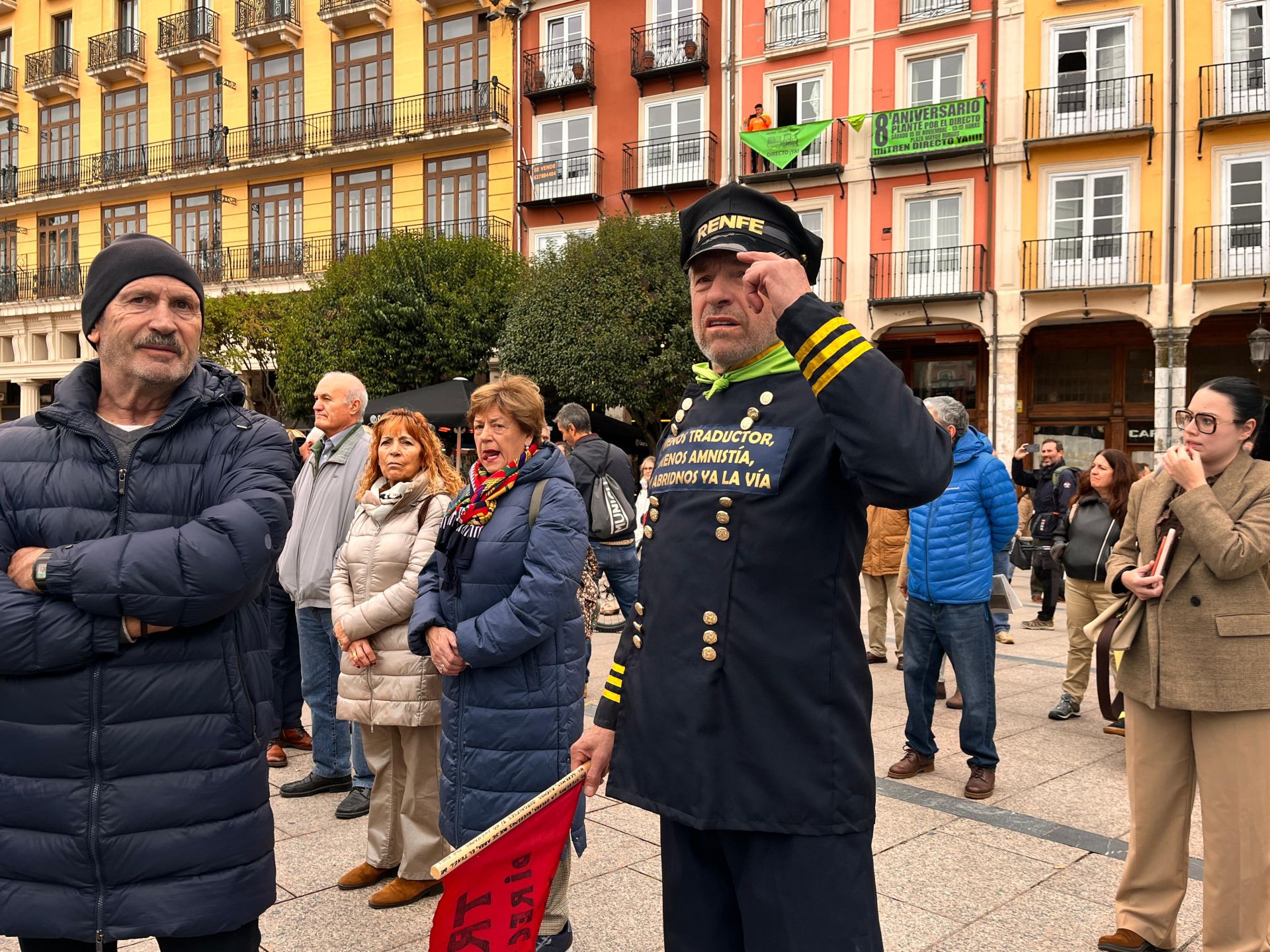 Así ha sido en imágenes la protesta por la reapertura del Tren Directo