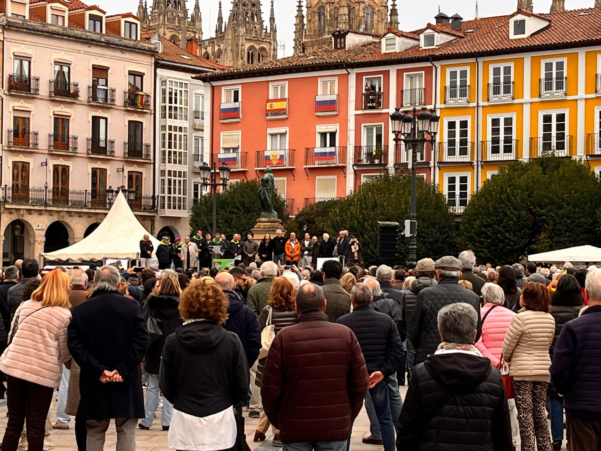 Así ha sido en imágenes la protesta por la reapertura del Tren Directo