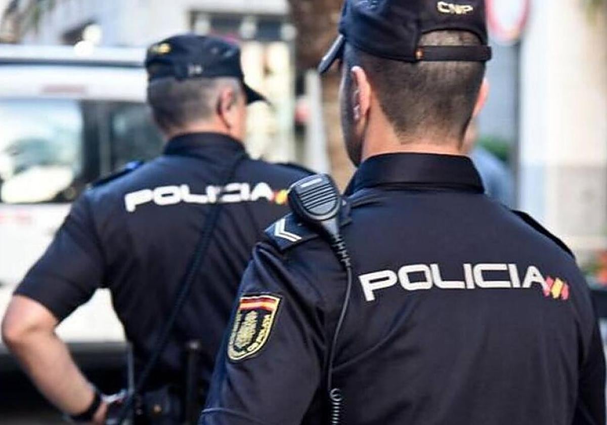 Agentes de Policía Nacional.