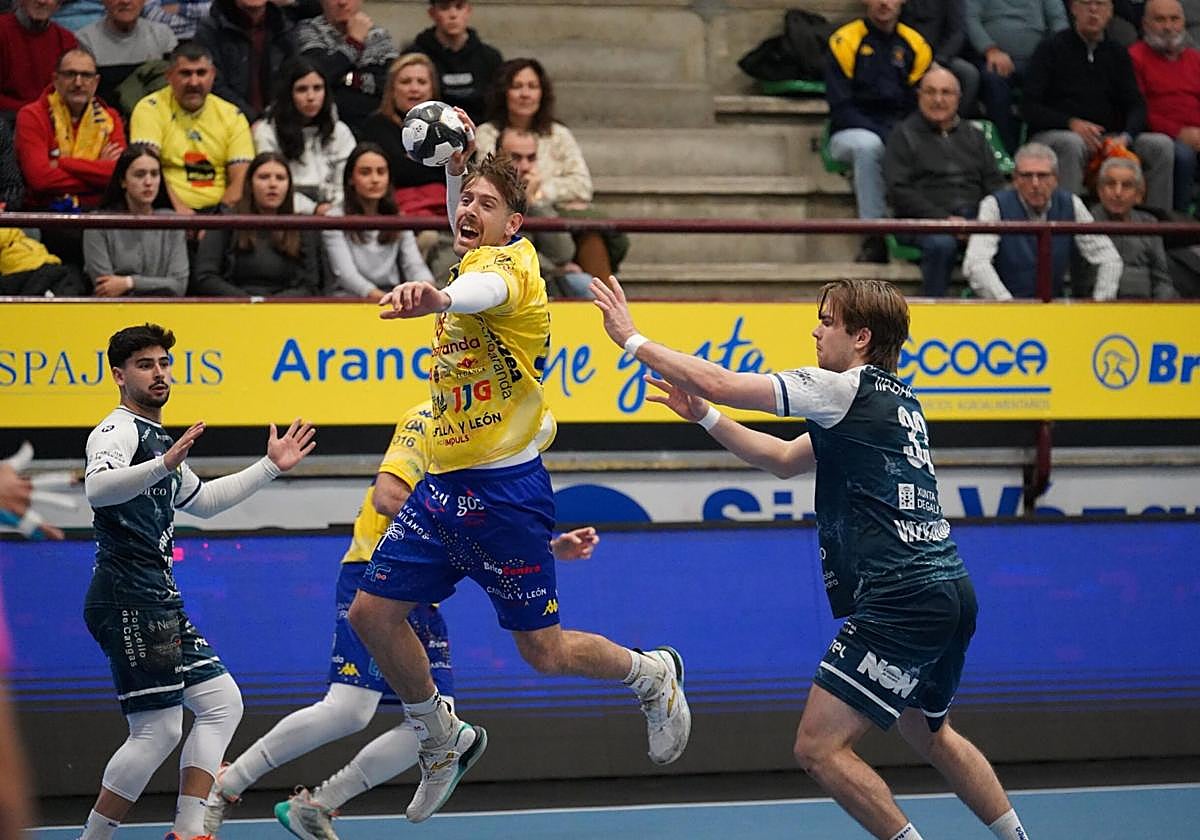 Acción de ataque del Villa de Aranda