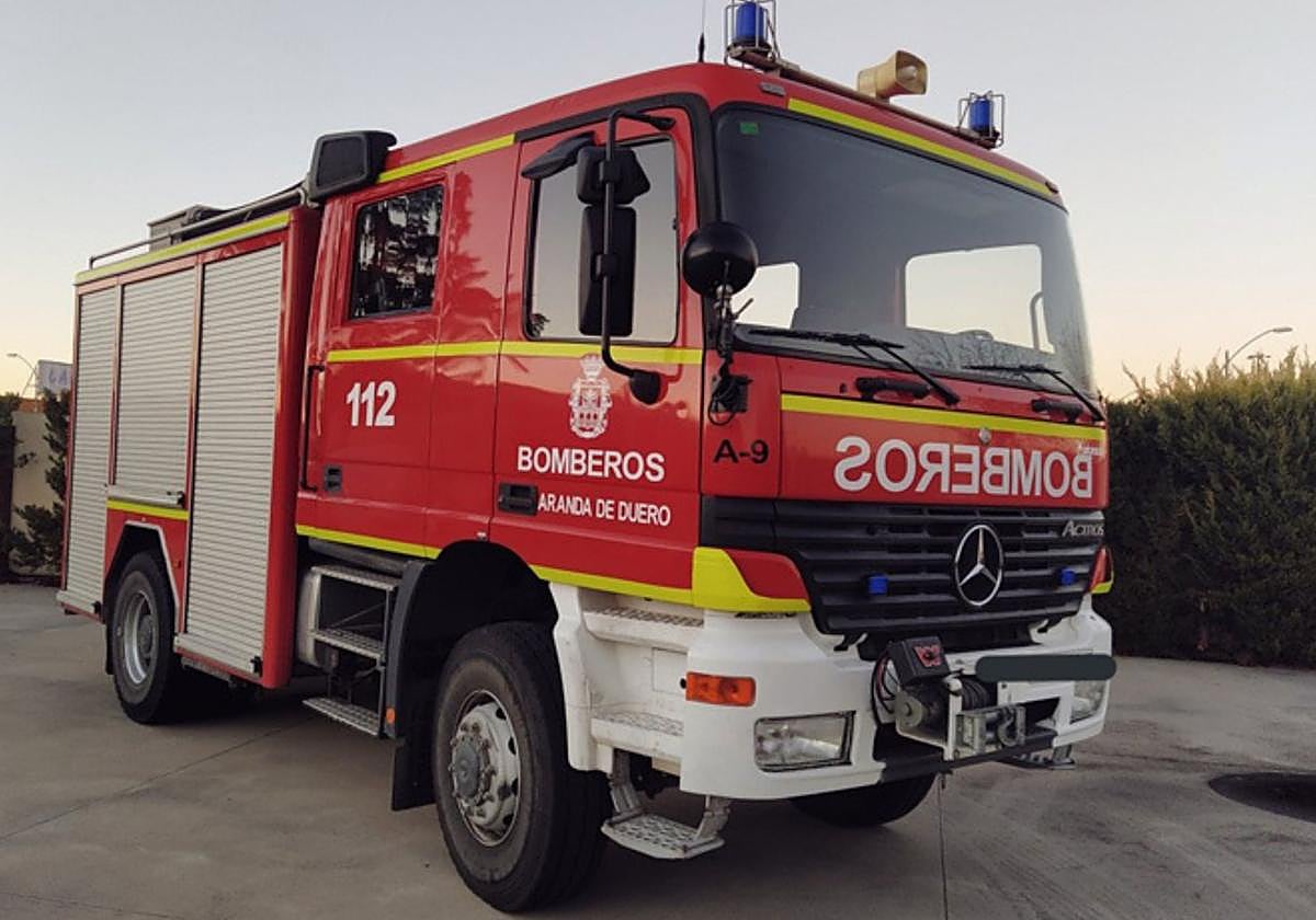 Los Bomberos de Aranda fueron movilizados para atender el suceso.