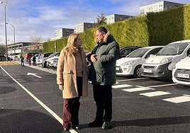 Ayala y Manso en el nuevo aparcamiento.