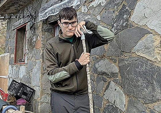 El fotógrafo burgalés Jorge Contreras Soto, autor del libro 'Los guardianes del Puerto de Pandetrave'.