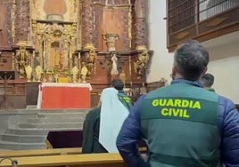 La Guardia Civil tras los registros.