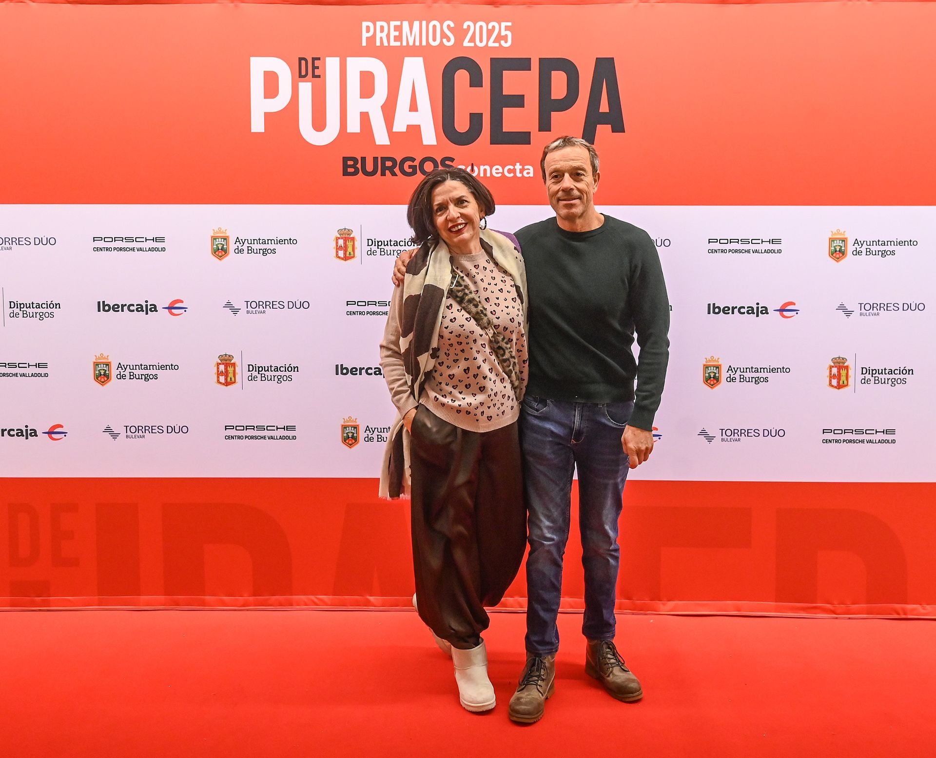 Belén de la Parte, escritora y pintora y Alberto Saiz.