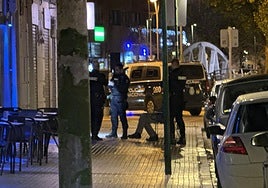 La Policía Nacional de Burgos en el lugar de la agresión