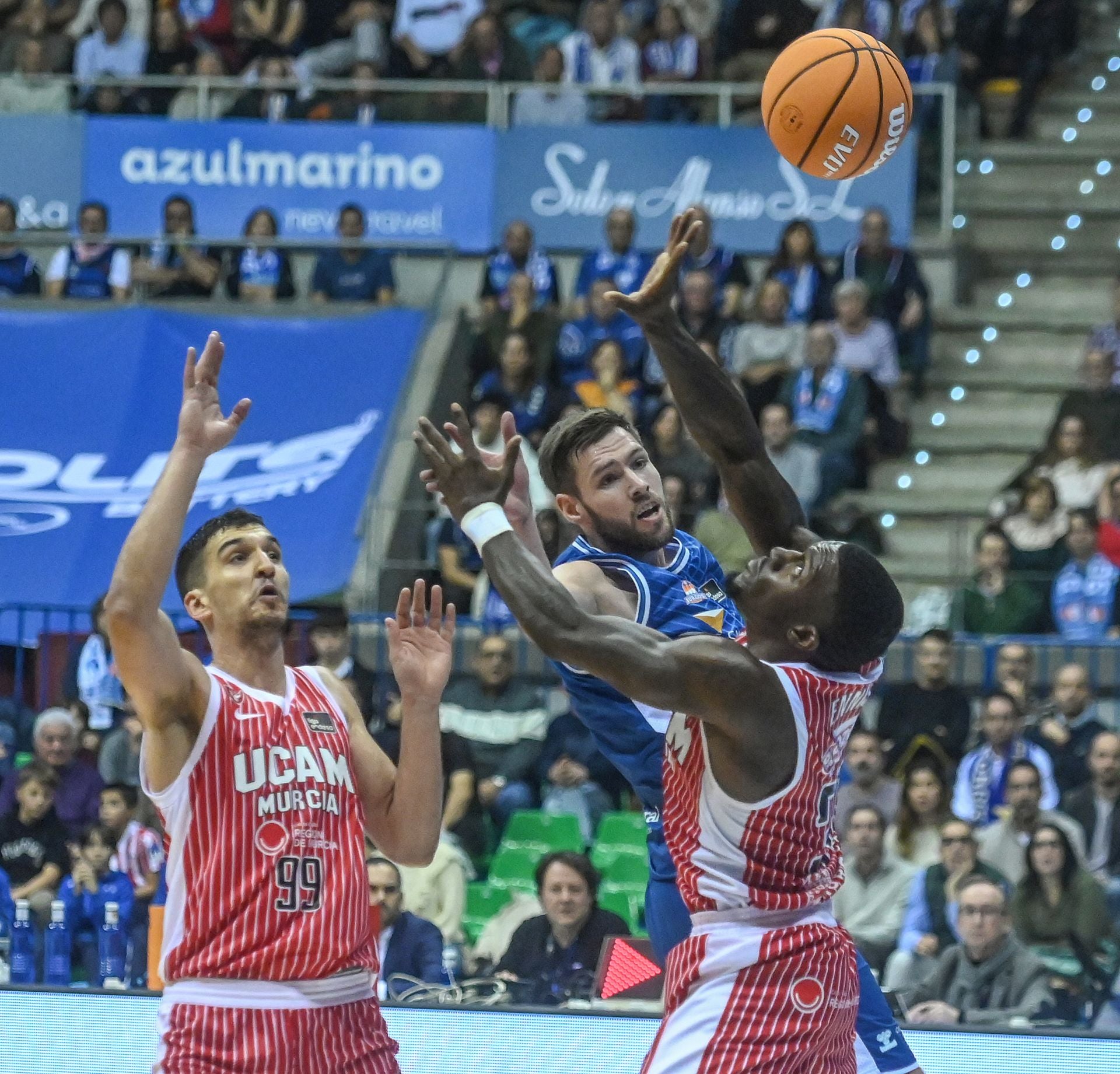 La derrota del San Pablo Burgos, en imágenes