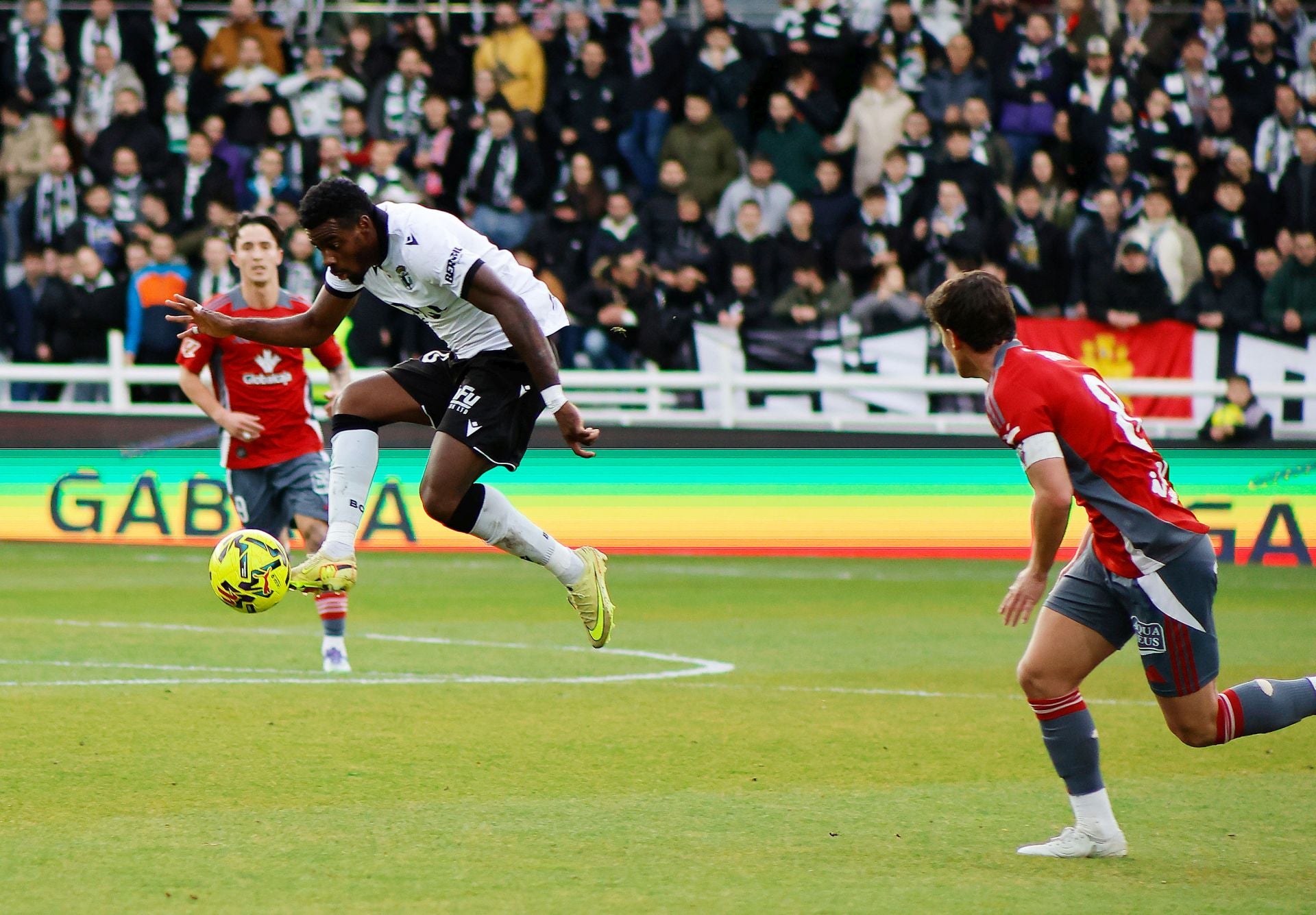 La derrota del Burgos CF contra el Albacete, en imágenes