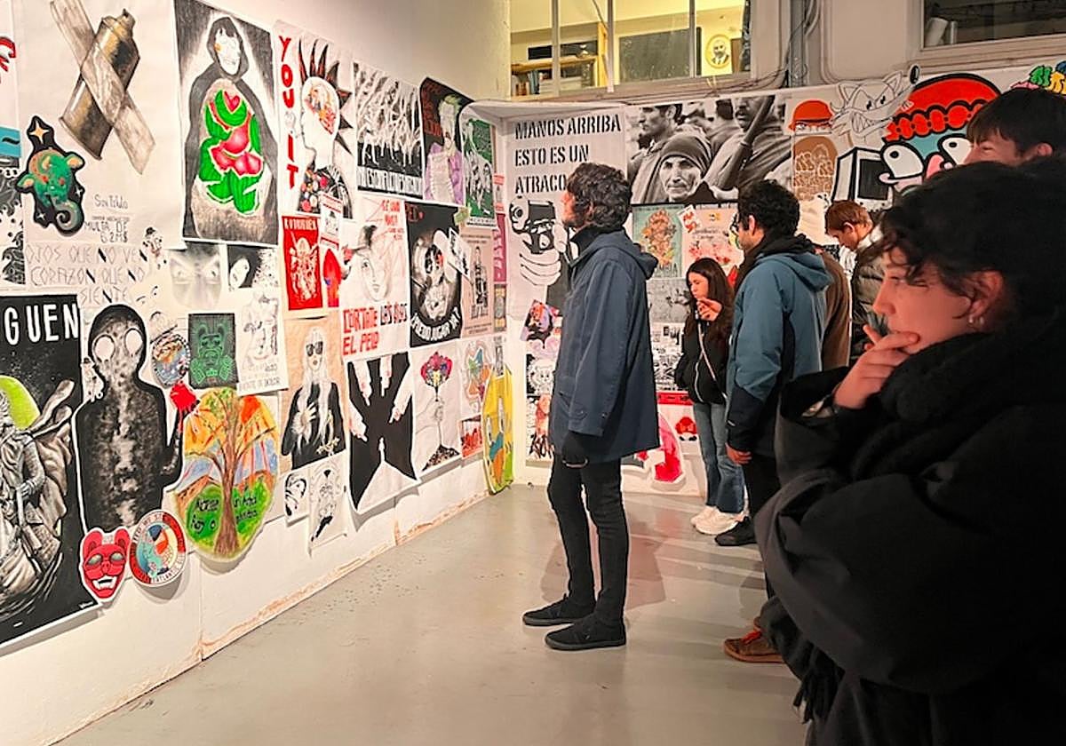 Parte de la exposición de Paste Up en Espacio Tangente.