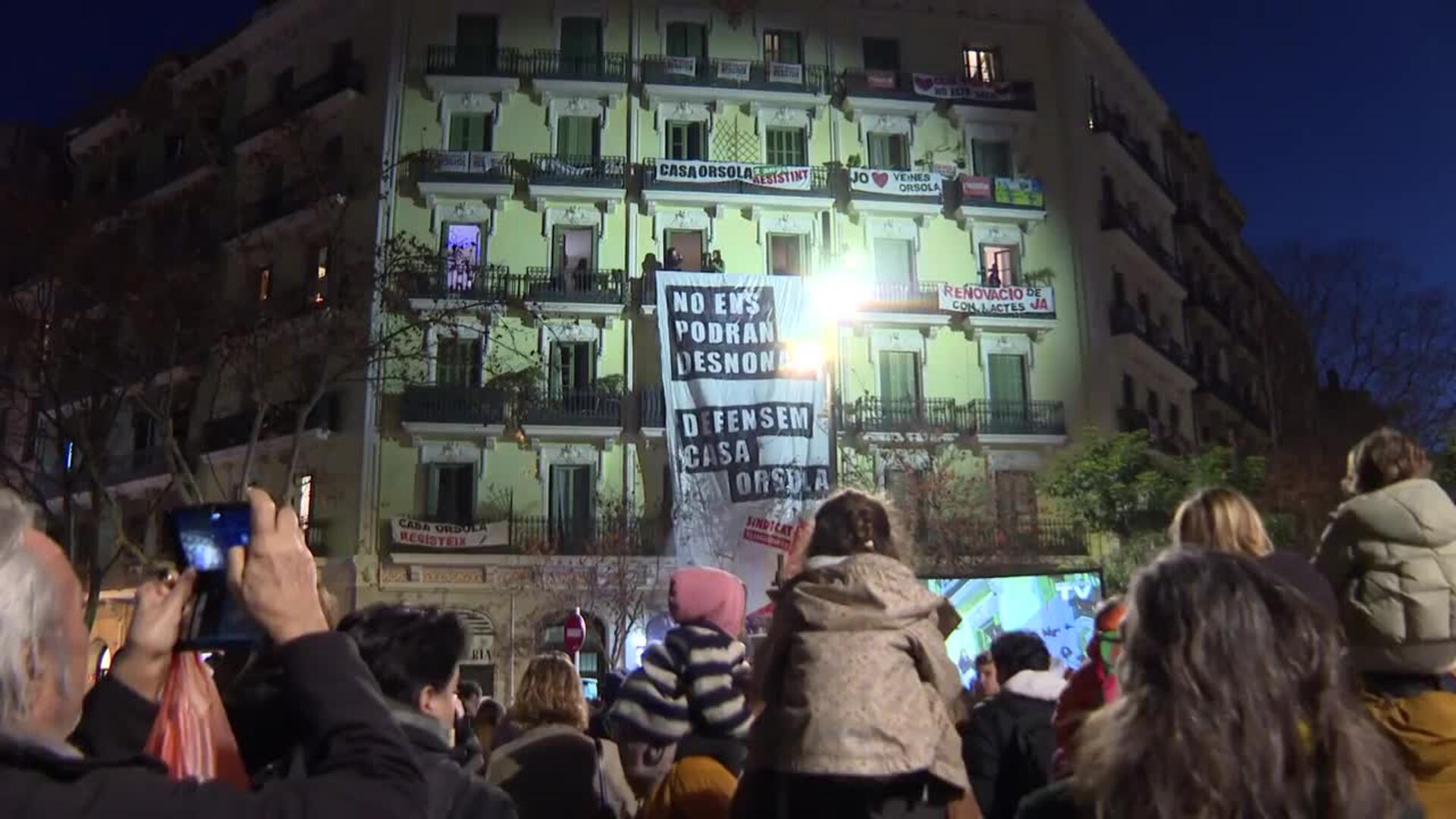 Unas 500 personas acuden a los actos vecinales para evitar el desalojo de la Casa Orsola