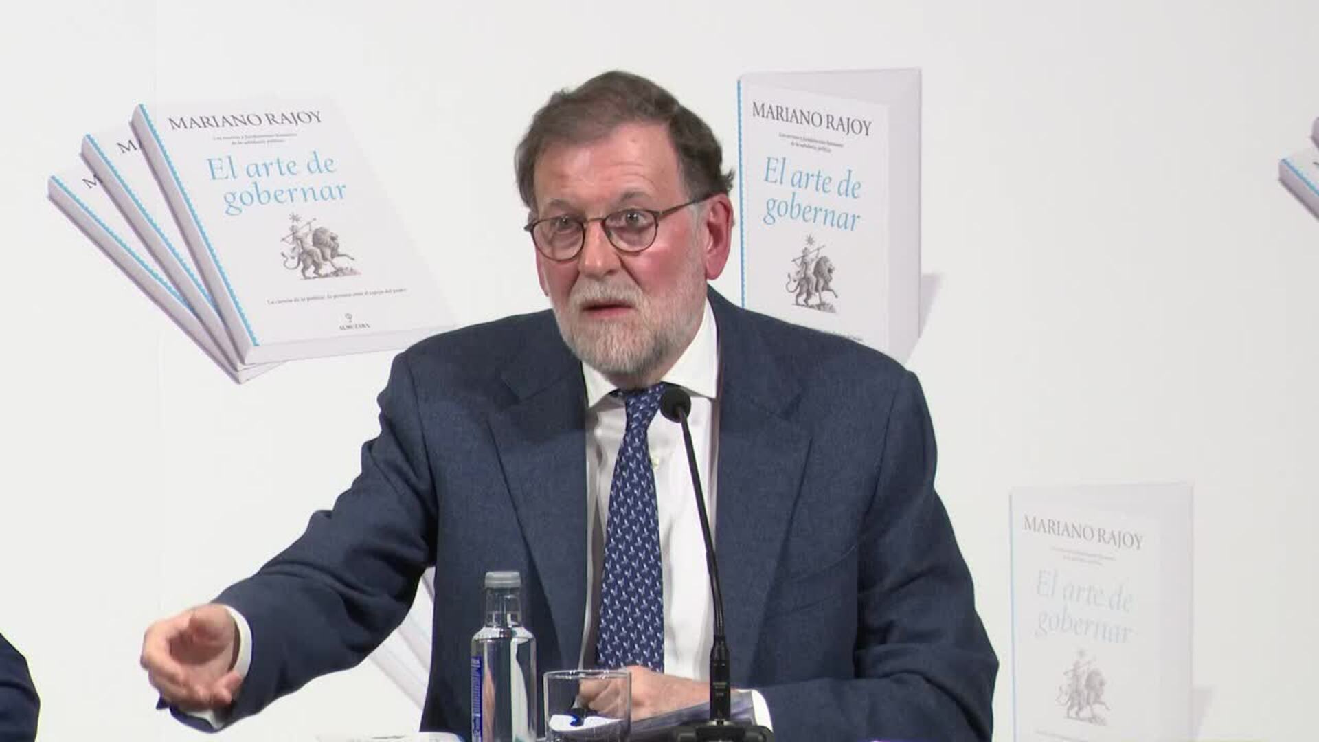 Rajoy aconseja "elegir bien" los tiempos en política