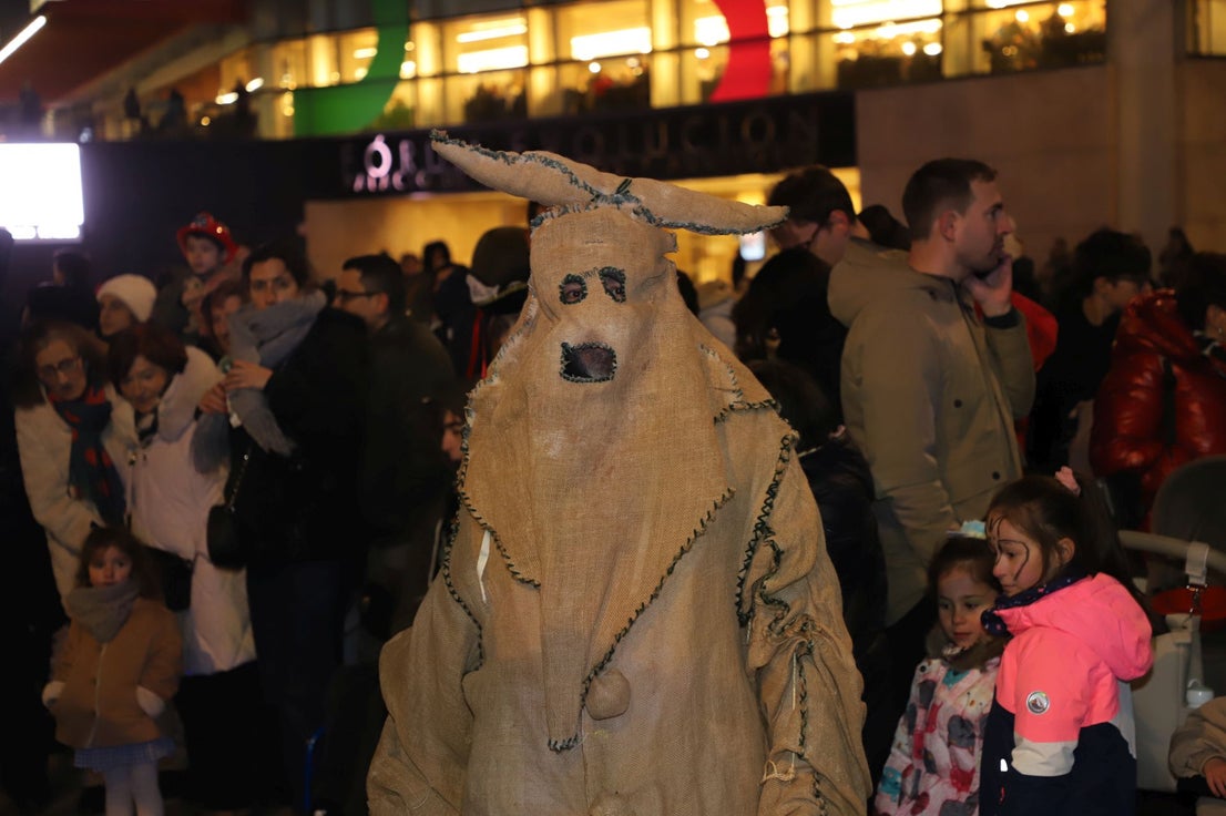 El desfile de Carnaval de Burgos, en imágenes