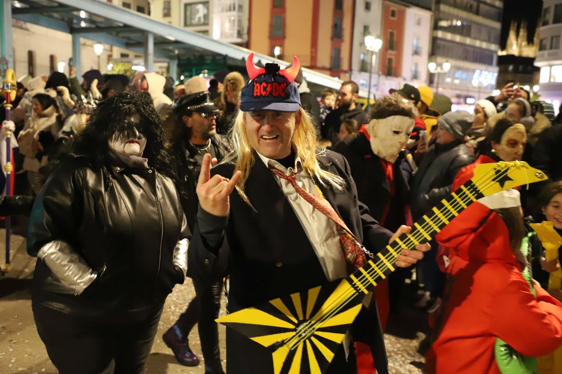 El desfile de Carnaval de Burgos, en imágenes