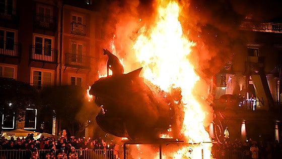 Burgos se despide del Carnaval entre fuego, música y lágrimas