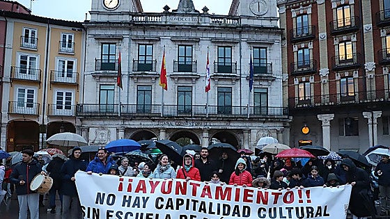 Impulsan una recogida de firmas para evitar el cierre de la Escuela de Música de Burgos