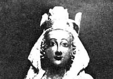 La extraña Virgen de la sonrisa de la Mona Lisa que guarda un pueblo de Burgos
