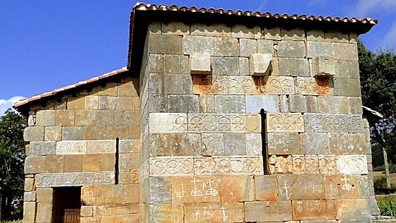 Los enigmas cósmicos y las tumbas de gigantes que rodean a la ermita del misterioso Paralelo 42 en Burgos