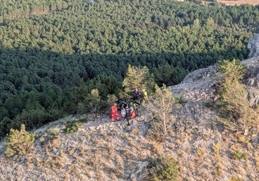 Rescatan en helicóptero a un ciclista herido en una zona de difícil acceso en Burgos