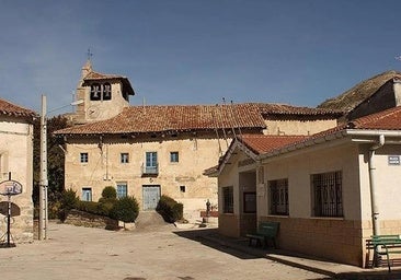El pueblo de Burgos que deja de rendir tributo a un general franquista y pierde su apellido