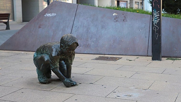 Qué ha sido de la estatua desaparecida de un parque de Burgos: «Sufrió daños irreparables»