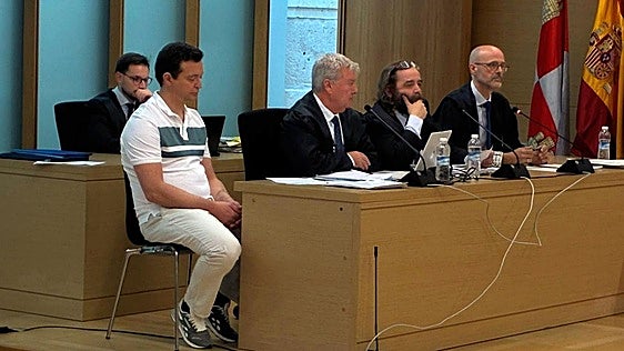 Los forenses afirman que el acusado de matar a su suegro en Aranda era «consciente de sus actos» pese a su historial de brotes psicóticos