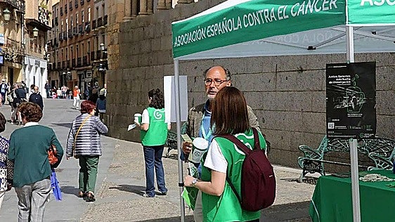 La AECC impulsa en Burgos un proyecto de 140.000 euros para frenar el cáncer de colon mediante biopsia líquida