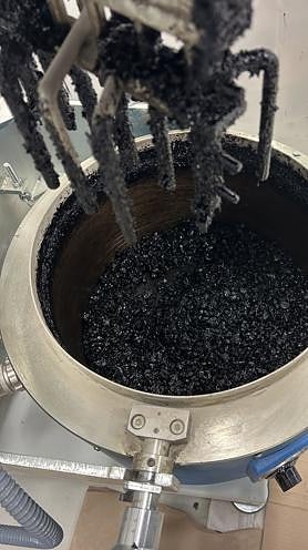 Imagen secundaria 2 - El proyecto de Burgos que recicla las palas de aerogeneradores para crear hormigón menos contaminante: «Ahorramos materias primas, recursos y generamos menos residuos»
