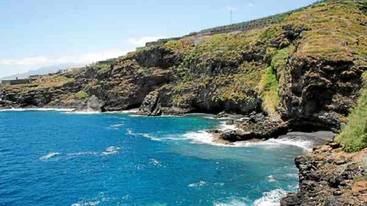 La ubicación de un puerto en Puntallana resulta «inviable»