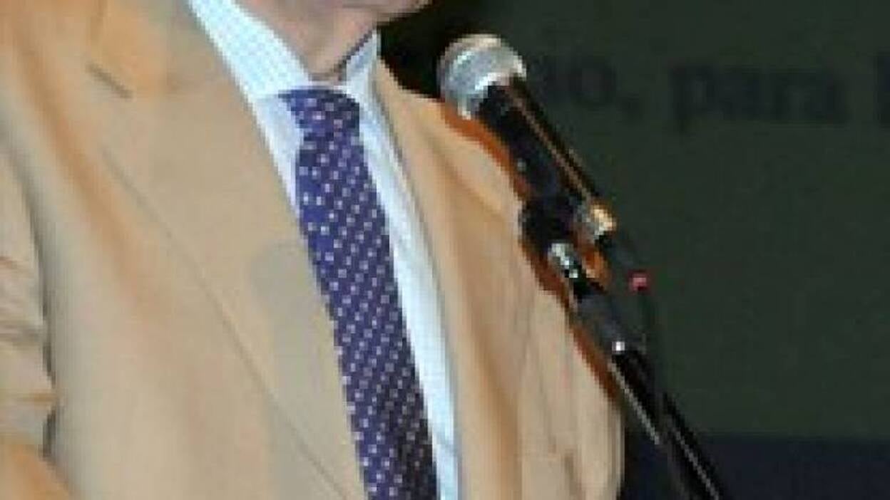 Juan Santana, reelegido como presidente de la Federación de Vela Latina Canaria