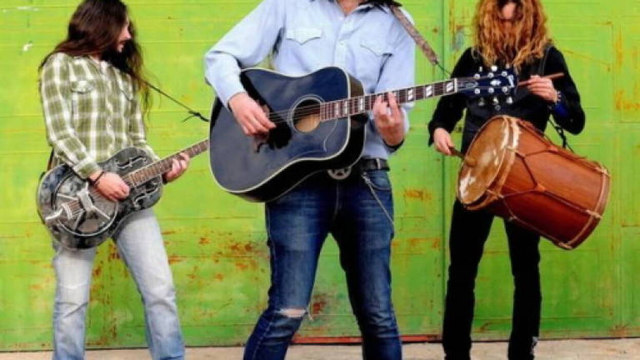 Arizona Baby muestra en la Isla su 'collage' tosco de ritmos salvajes