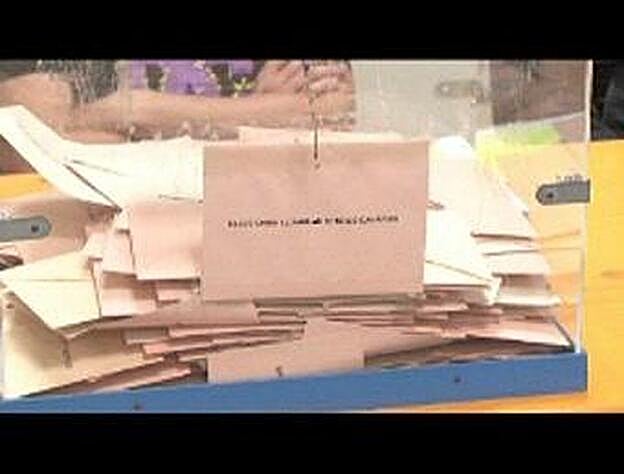 Los colegios electorales de Canarias cierran sus puertas